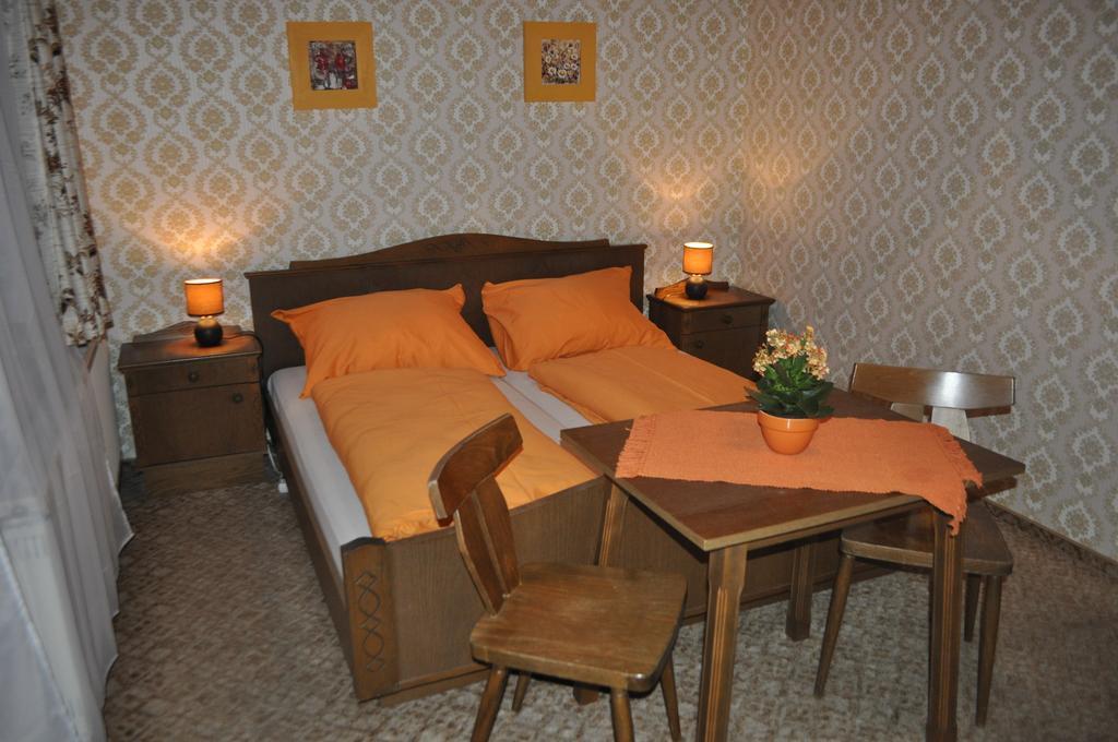 Gasthaus Gruber Ξενοδοχείο Tamsweg Δωμάτιο φωτογραφία